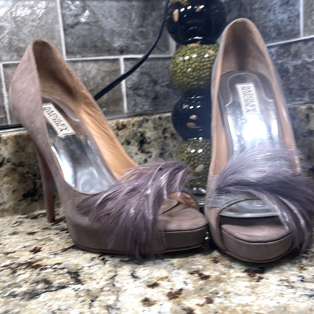 Badgley Mischka Ginnie Suede soft violet - warm lavender- wore twice for wedding